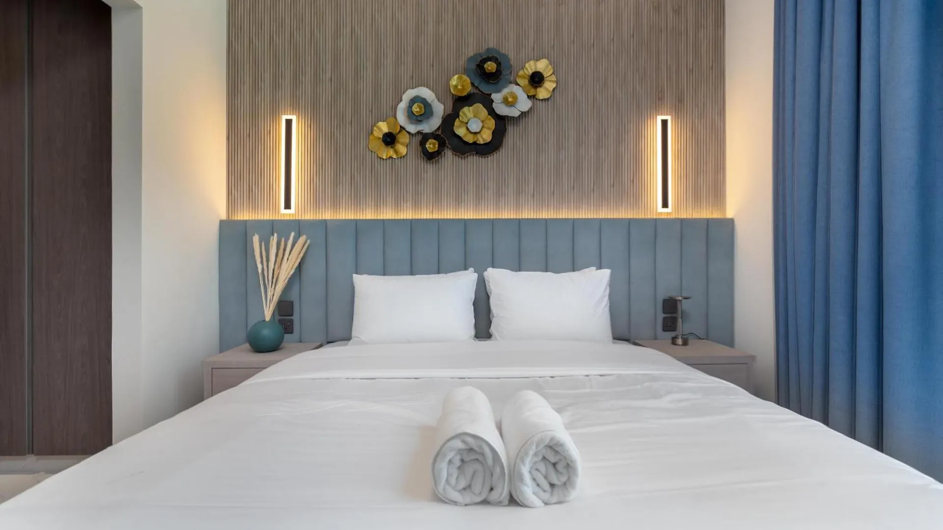Luxury Apartment In Dubai Center, District One